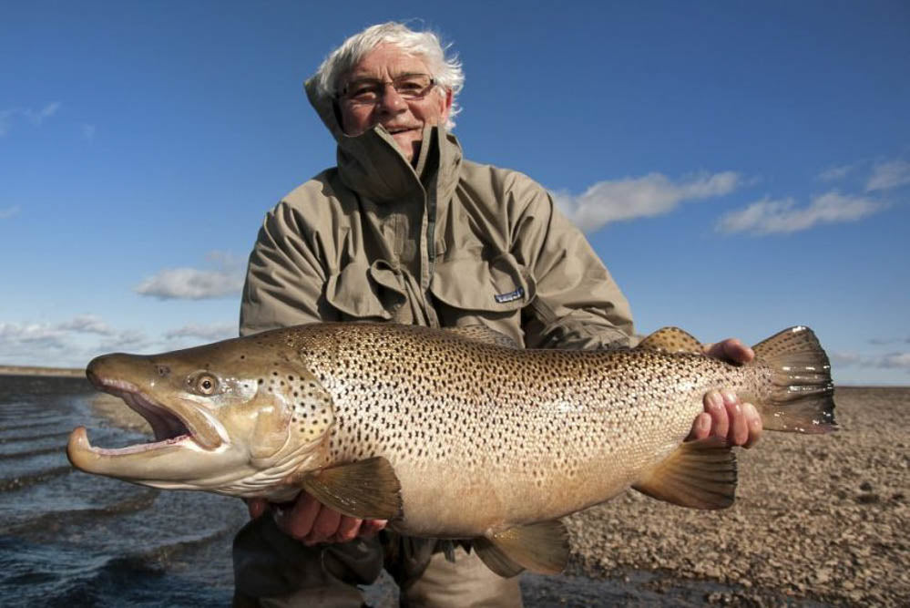 Kau Tapen Lodge (Patagonia) » Fly Fishing Package » Outside Wild